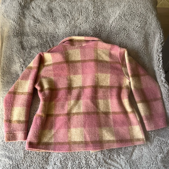 American Eagle Oversized Pink and Tan Plaid Shacket - Picture 2 of 6